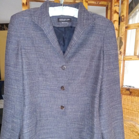 Jones New York - Picture 1 of 3